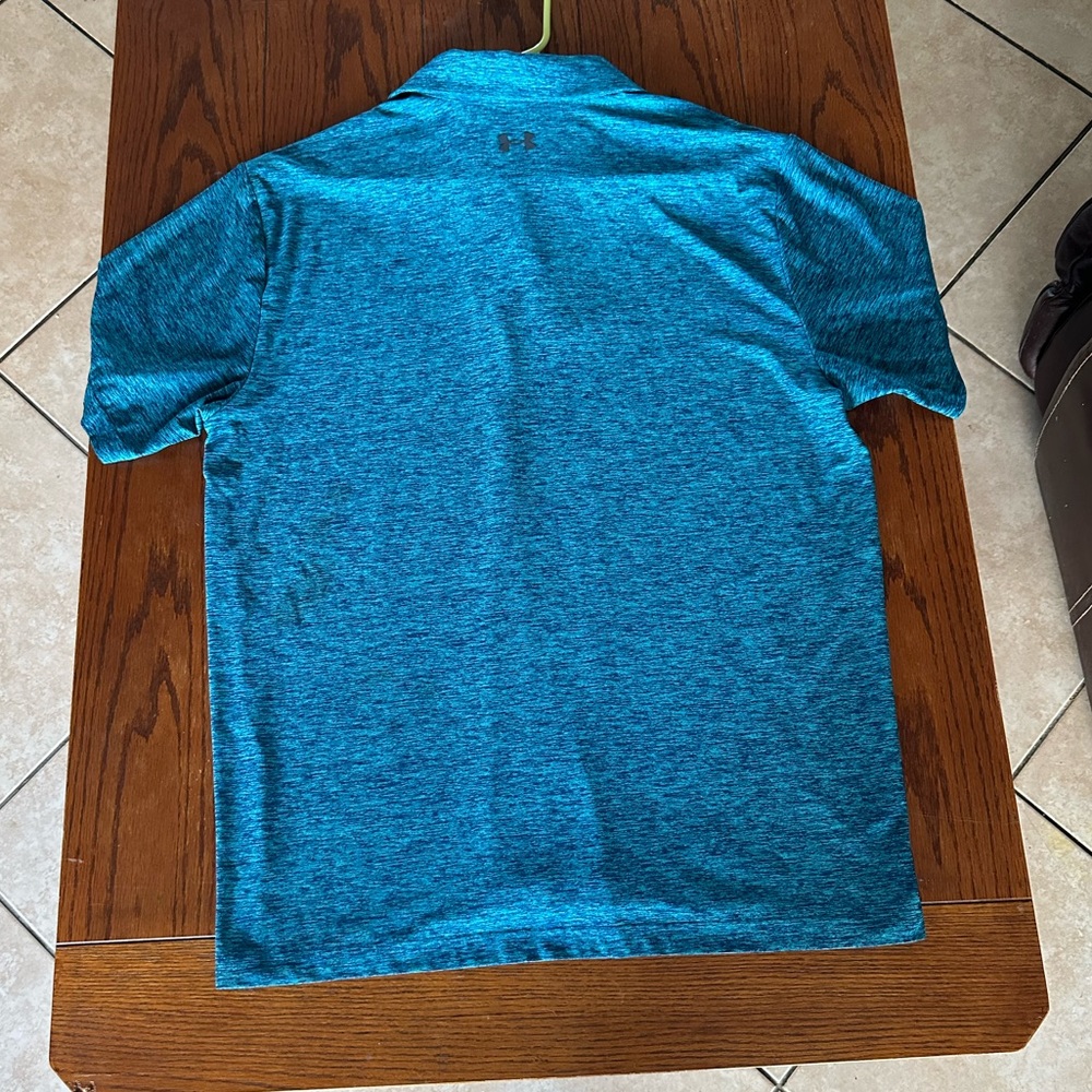 Under armour shirt - Picture 7 of 9
